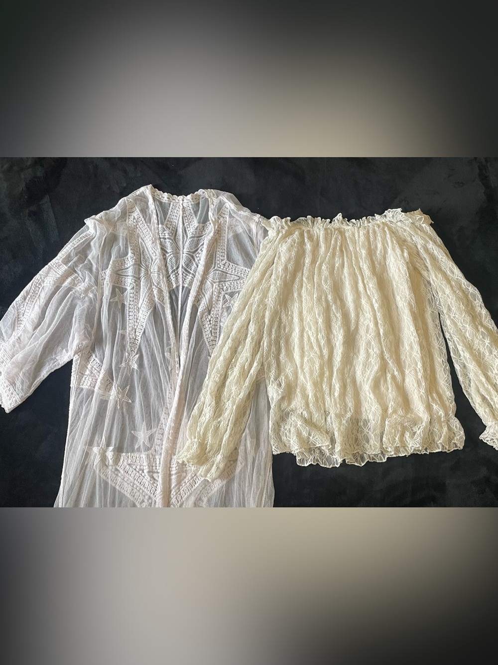2pcs Bundle of Lace Tops M/L